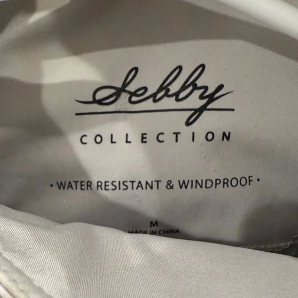 Women's Cream Trench Coat with detachable hood - Picture 2 of 5